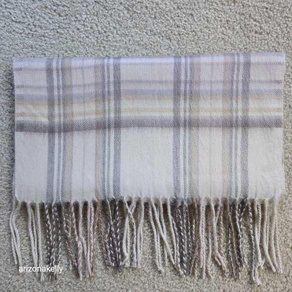 NWOT Cashmere Tan & Creme  Plaid Scarf - Picture 10 of 10